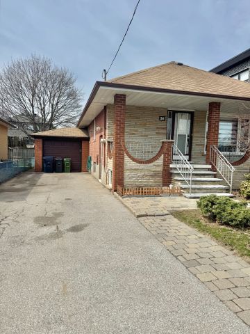 For Lease - 36 Ashmore Avenue Unit# Lower, Toronto, Ontario - Photo 2