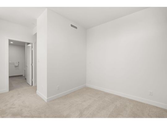 Beautiful and Bright Corner Three Bedroom Townhome in Convenient Surrey Central - Photo 1