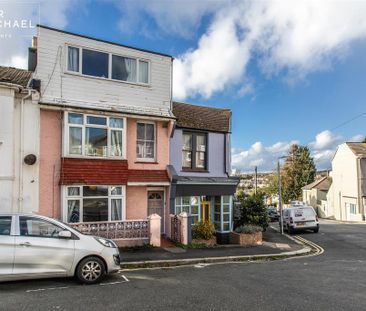 5 bedroom terraced house to rent - Photo 4