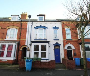 2 bedroom Flat To Let - Photo 5