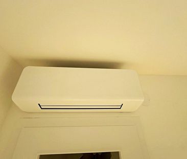 AUGARTEN-NÄHE, ERSTBEZUG, klimatisiertes 52 m2 Dachgeschoss, 2 Zimm... - Photo 4