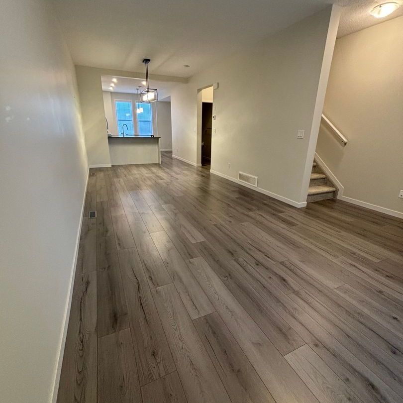 Charming 2-Bedroom Home in Airdrie – Convenient &amp; Cozy! - Photo 1