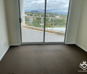 Spacious 2 Bedroom Apartment in Auchenflower - LOCATION !! LIFESTYL... - Photo 3