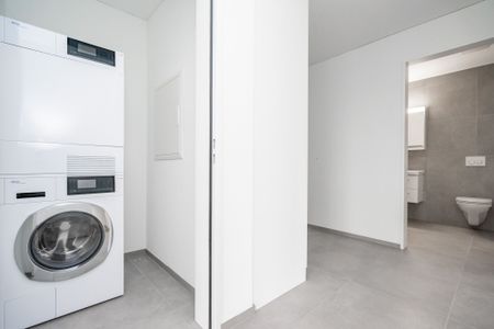 Newly built apartment in the popular residential park Blümlisalp! - Photo 3