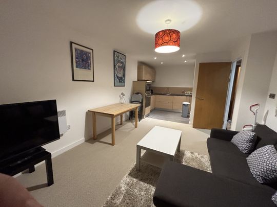 1 Bed Flat, Masson Place, M4 - Photo 1