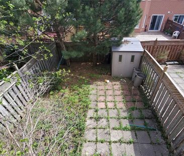 For Lease - 102 Royal Chapin Crescent, Richmond Hill, Ontario - Photo 3