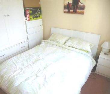 Hadley Place, Bradwell Common, MILTON KEYNES - Photo 4