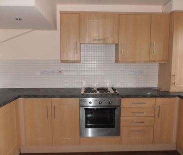 3 bedroom terraced house to rent - Photo 6