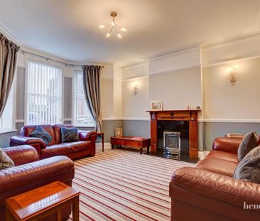 4 bedroom villa to rent - Photo 1