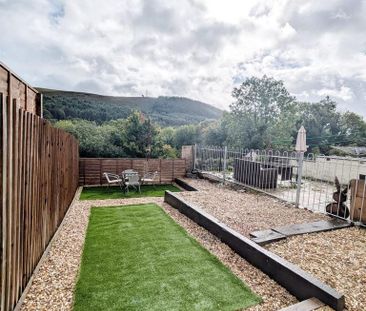 3 bedroom terraced house to rent - Photo 2