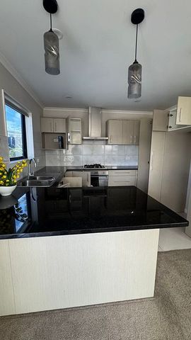 Charming 3BR Home in Clover Park! - Photo 5