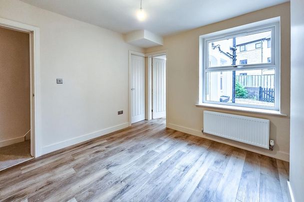 2 bedroom terraced house to rent - Photo 1