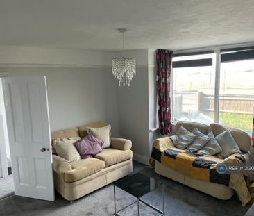 3 bedroom terraced house to rent - Photo 1