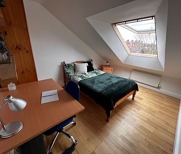 Room 10 Available, 12 Bedroom House, Willowbank Mews – Student Accommodation Coventry - Photo 2