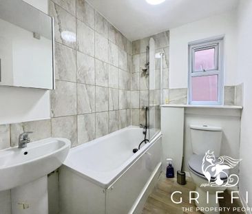 Kiln Way, Badgers Dene, Grays, RM17 - Photo 6