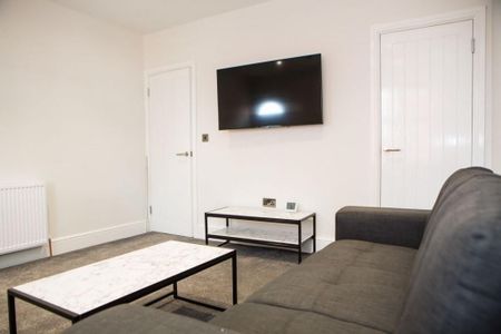 6 bedroom house to rent - Photo 4