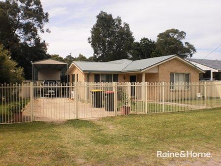 47 Clemenceau Crescent, Tanilba Bay, NSW 2319 - Photo 5