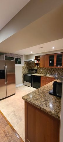 For Lease - 463 Cavell Drive, Mississauga, Ontario - Photo 3