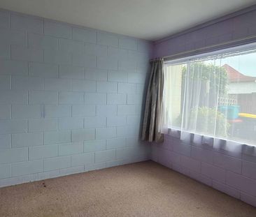 Two-bedroom unit available for rent in a prime location - Photo 5