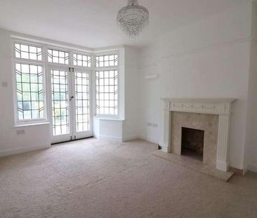 Manton Drive, Luton, Bedfordshire, LU2 - Photo 2