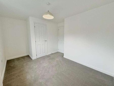 Wykebeck Mount, Leeds, LS9 - Photo 3