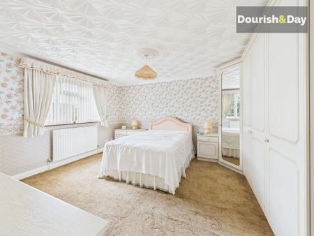 3 bedroom detached house to rent - Photo 2