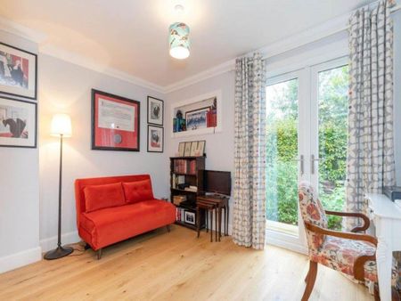 3 bedroom detached house to rent - Photo 4