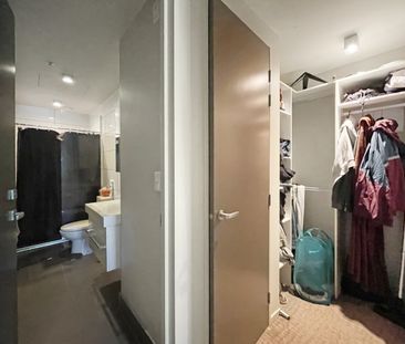 ***Welcome to W1.04A REVOLUCION APARTMENTS!*** - Photo 2