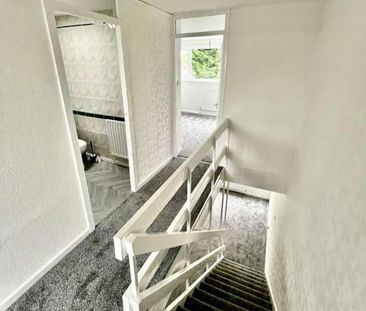 Merton Close, Oldbury, B68 - Photo 1