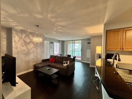 For Lease - 7 Lorraine Drive Unit# 2003, Toronto, Ontario - Photo 4