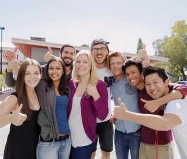 Four Bedrooms Poolside - Photo 6