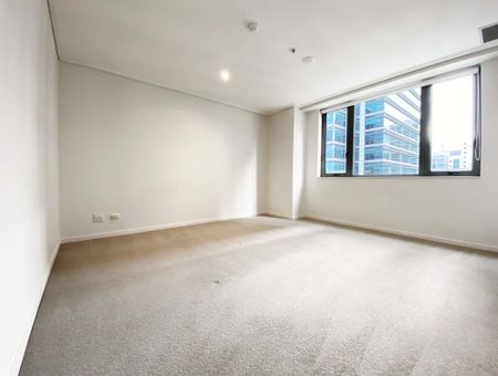 Hordern Towers - Unfurnished - Available 24th December - Photo 2