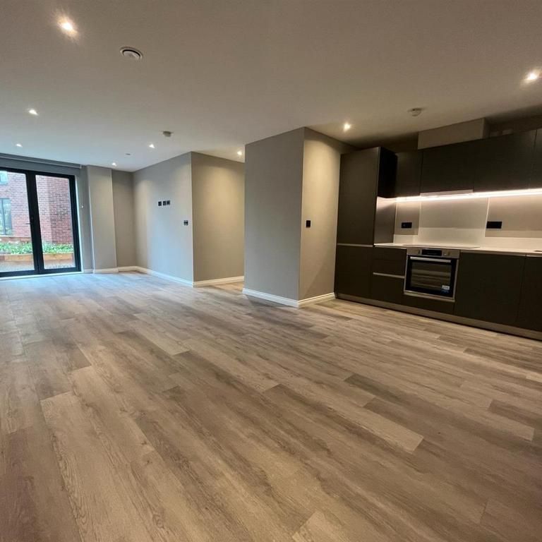 3 bedroom apartment to rent - Photo 1
