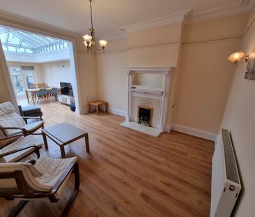 6 Bed Student Accommodation - Photo 2