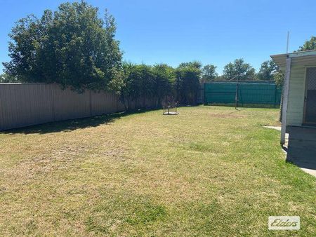 Quiet & Peaceful Location - Close to Conveniences - Photo 5