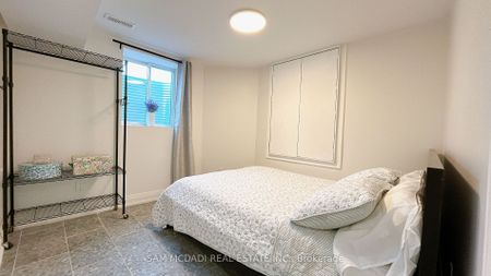 For Lease - 565 Indian Summer Trail, Mississauga, Ontario - Photo 4