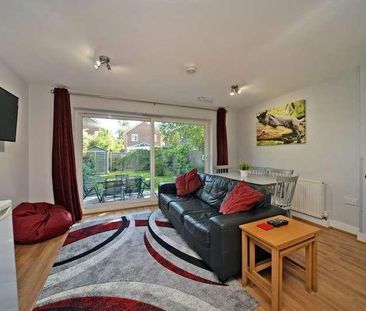 Wingfield Close, New Haw, Addlestone, Surrey, KT15 - Photo 5