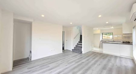 Step into 'brand new - Photo 5