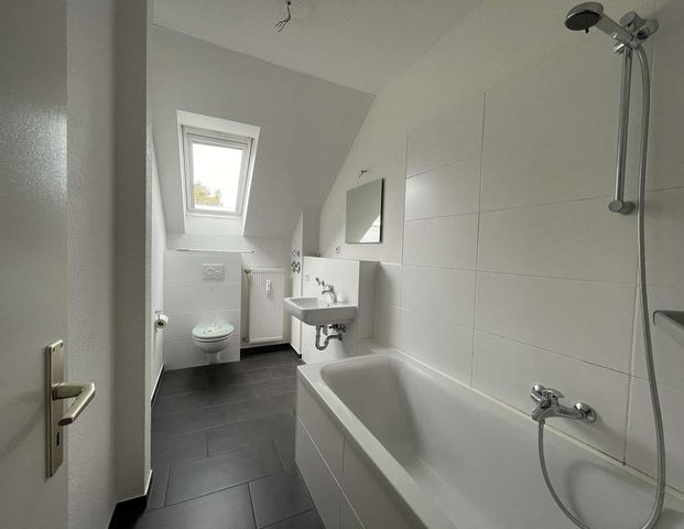 3 Raumwohnung mit modernem Bad in guter Wohnlage von Altchemnitz! - Foto 1