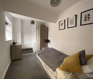 1 bedroom in a house share to rent - Photo 5