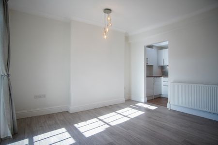 St Georges Road, Harbourside, BS1 5UJ - Photo 3