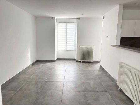 Location maison 4 pièces, 91.00m², Carquefou - Photo 2