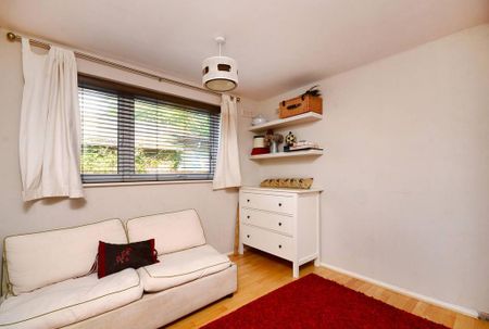 2 bedroom maisonette to rent - Photo 5