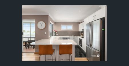 Exceptional Bayside Apartment with Panoramic Bay Views - Photo 4