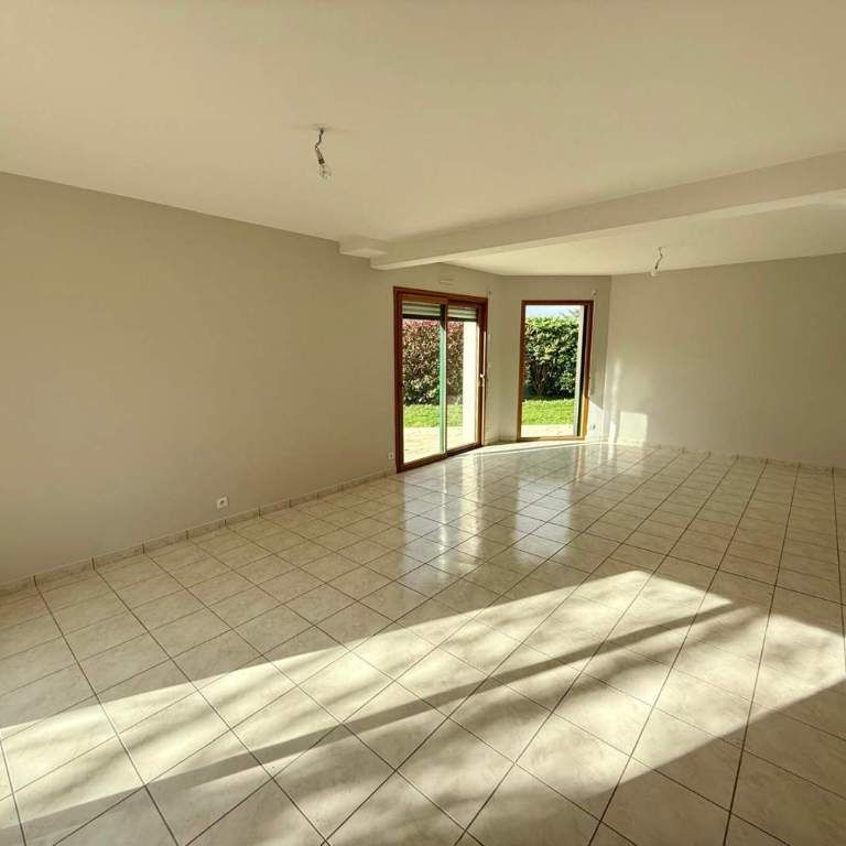 Maison d'habitation - Photo 1