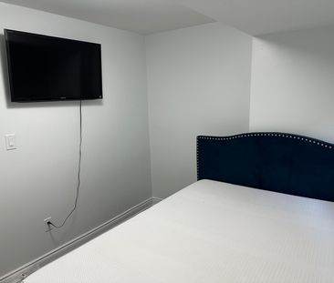 For Lease - 6903 Cumberland Court Unit# Unit 1, Niagara Falls, Ontario - Photo 3