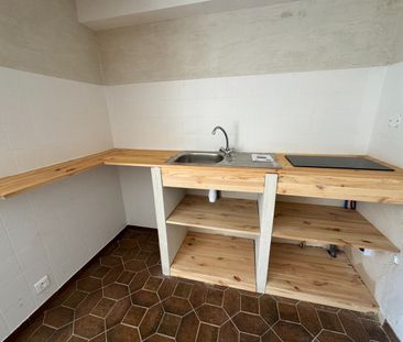 Location Appartement 1 pièce 35m² ROMANS SUR ISERE 26100 - Photo 2