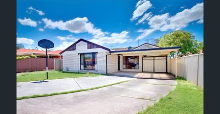 Modern, Spacious & Well-Appointed Family Home in Quiet Cul-de-Sac - Photo 5