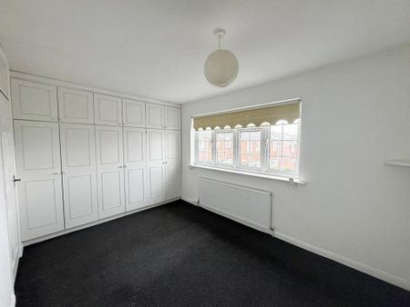 3 bedroom terraced house to rent - Photo 4