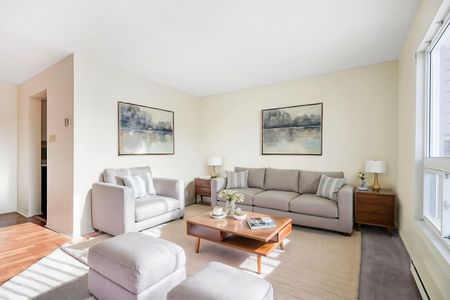 For Lease - 137 Renova Private, Alta Vista and Area, Ontario - Photo 3
